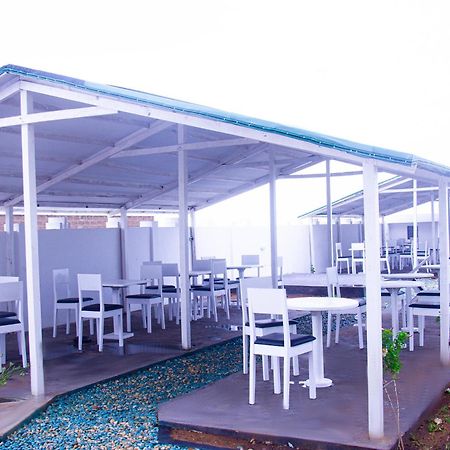 Hotel Amazone Cotonou Exteriör bild