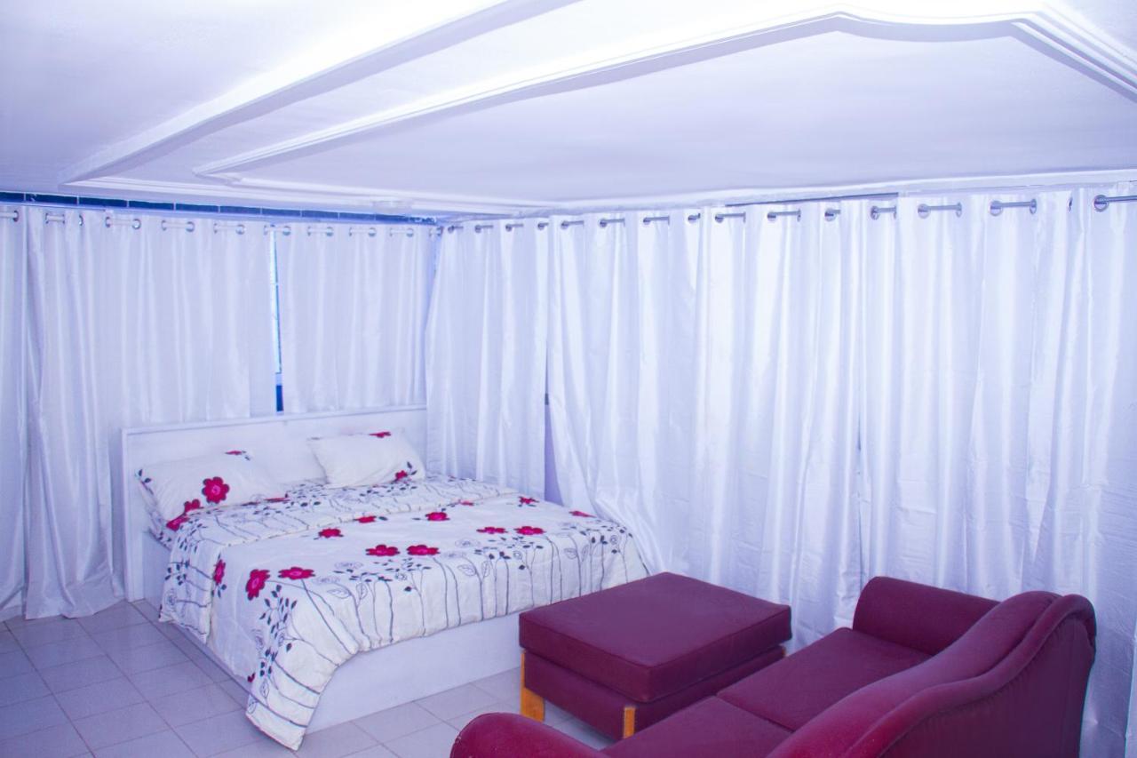 Hotel Amazone Cotonou Exteriör bild