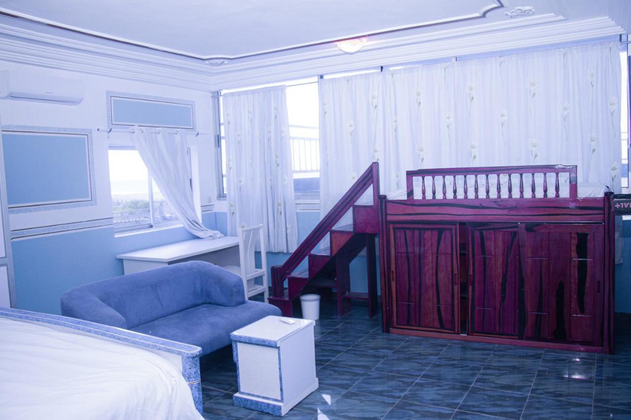 Hotel Amazone Cotonou Exteriör bild